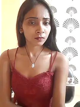 Snapshot of Divya-2007 chatting on 02-20-25, 06:02 Divya-2007 online show from 02-20-25, 06:02