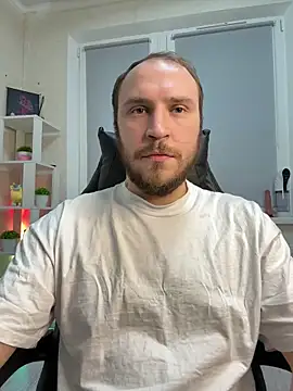 Snapshot of _XxX-XxX_ chatting on 03-23-25, 02:04  XxX-XxX  online show from 03-23-25, 02:04
