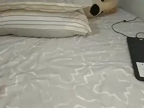 Chandy012 online show from 11-01-25, 02:08