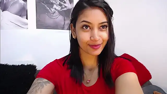 loretahorny online show from 10-04-25, 01:42