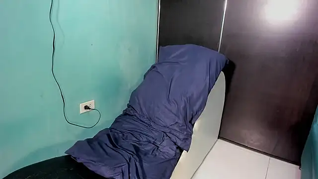 Snapshot of CoupleTwink12 chatting on 02-17-25, 10:47 CoupleTwink12 online show from 02-17-25, 10:47