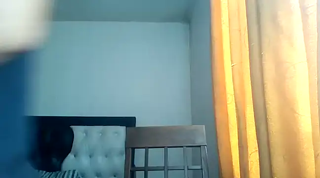 Snapshot of davidcr89 chatting on 03-12-25, 07:28 davidcr89 online show from 03-12-25, 07:28