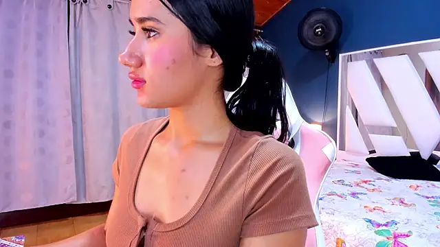 Alondra Cutie online show from 03-19-25, 12:37