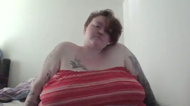 CorgiGodez98 online show from 10-05-25, 05:55