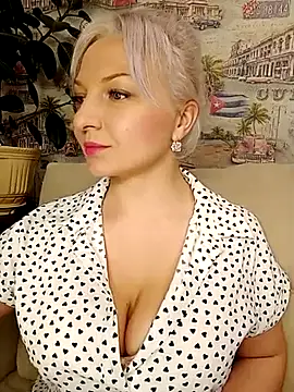 Snapshot of Anesteishen chatting on 02-20-25, 06:39 Anesteishen online show from 02-20-25, 06:39