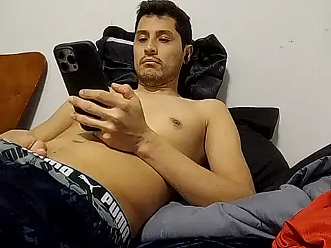 Snapshot of PerroDemonioHot chatting on 01-07-26, 10:56 PerroDemonioHot online show from 01-07-26, 10:56