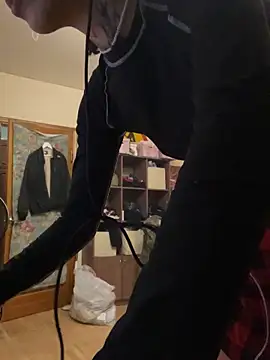 mollyEXD online show from 11-17-25, 08:36