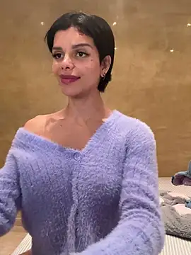 Snapshot of Rosariolovex chatting on 02-03-25, 10:47 Rosariolovex online show from 02-03-25, 10:47