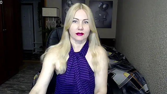 Snapshot of _Mire11a69 chatting on 02-14-25, 02:02  Mire11a69 online show from 02-14-25, 02:02