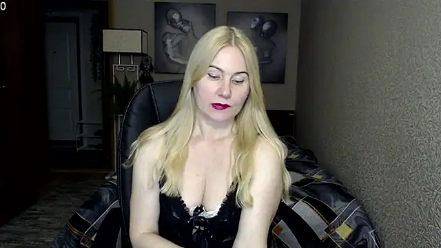 Snapshot of _Mire11a69 chatting on 02-15-25, 05:28  Mire11a69 online show from 02-15-25, 05:28