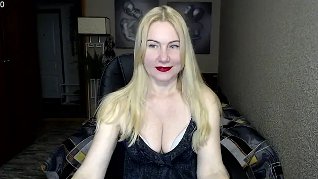 Snapshot of _Mire11a69 chatting on 02-18-25, 05:10  Mire11a69 online show from 02-18-25, 05:10