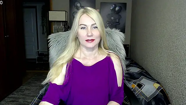 Snapshot of _Mire11a69 chatting on 10-28-25, 05:59  Mire11a69 online show from 10-28-25, 05:59