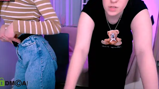 Snapshot of flora_ri chatting on 01-24-25, 06:35 flora ri online show from 01-24-25, 06:35