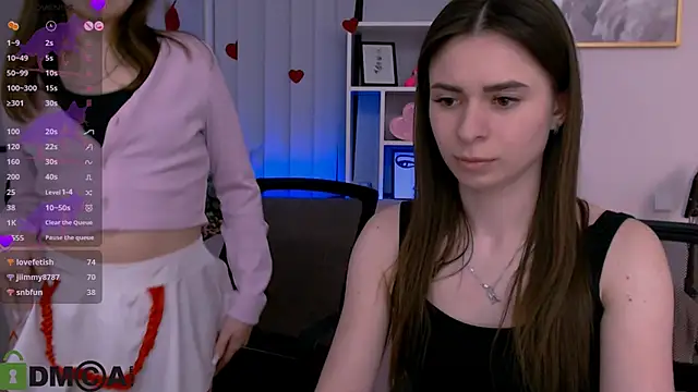 Snapshot of flora_ri chatting on 03-18-25, 05:10 flora ri online show from 03-18-25, 05:10