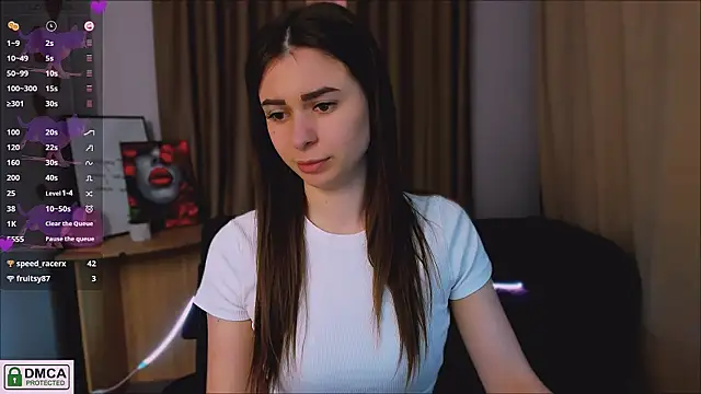 Snapshot of flora_ri chatting on 03-19-25, 02:02 flora ri online show from 03-19-25, 02:02