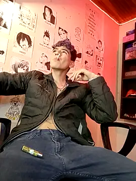 Snapshot of Mickey_Magic chatting on 02-23-25, 06:45 Mickey Magic online show from 02-23-25, 06:45