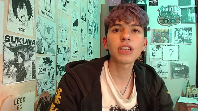 Snapshot of Mickey_Magic chatting on 03-01-25, 11:50 Mickey Magic online show from 03-01-25, 11:50