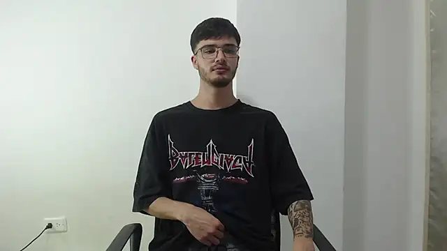 Aleex Miller online show from 09-18-25, 04:14