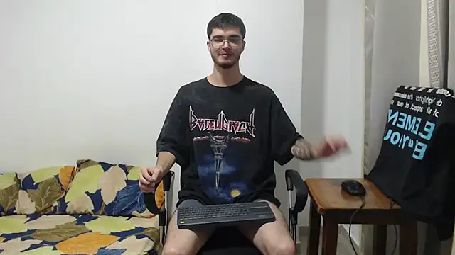 Aleex Miller online show from 10-15-25, 03:17