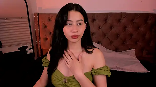 hannah brady online show from 03-12-25, 12:10