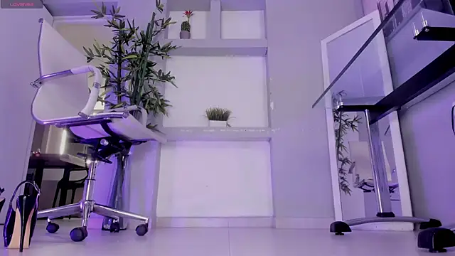 hannah howeell   online show from 09-16-25, 10:05