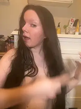 Snapshot of VenusandIppy chatting on 10-16-25, 07:59 VenusandIppy online show from 10-16-25, 07:59