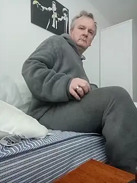 Snapshot of Paolo7619 chatting on 03-06-25, 10:30 Paolo7619 online show from 03-06-25, 10:30