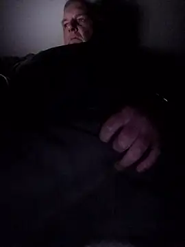 Snapshot of Paolo7619 chatting on 11-03-25, 04:36 Paolo7619 online show from 11-03-25, 04:36