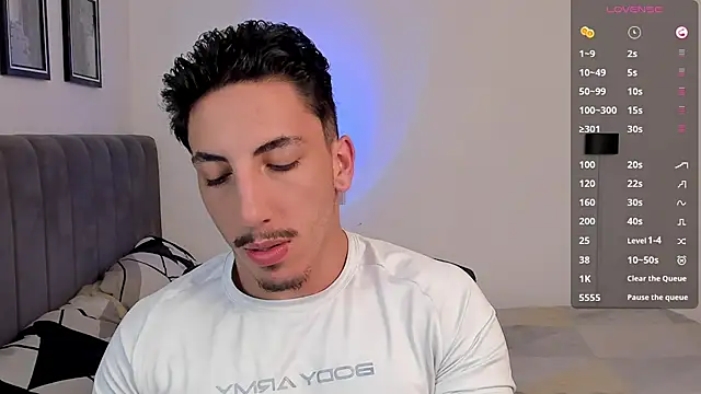 dylanspencer28 online show from 03-04-25, 08:27