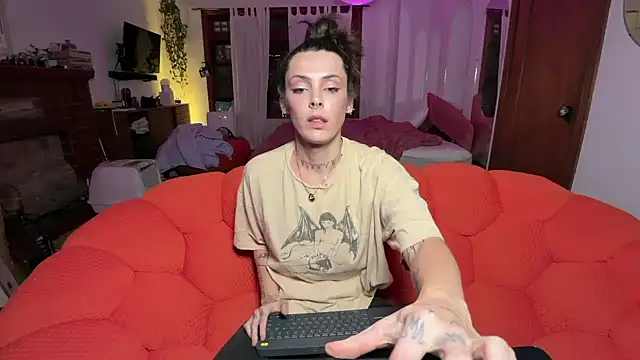 bunnierotten online show from 12-18-25, 05:13