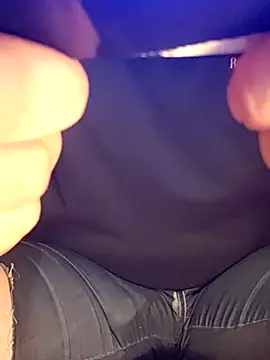 Snapshot of almighty_d chatting on 03-04-25, 05:42 almighty d online show from 03-04-25, 05:42