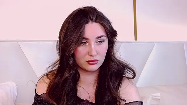 KiraBarlows online show from 03-06-25, 08:27