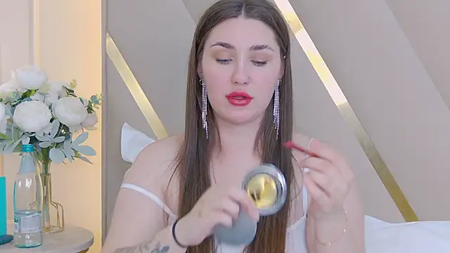 KiraBarlows online show from 09-10-25, 08:42