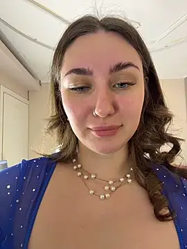 KiraBarlows online show from 02-04-26, 08:14