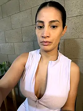 Putitatease online show from 09-09-25, 03:22