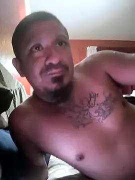 Burrrucecold00 online show from 11-05-25, 04:12