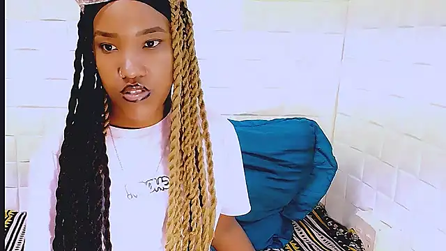 EroticSexyPrada online show from 03-19-25, 04:02