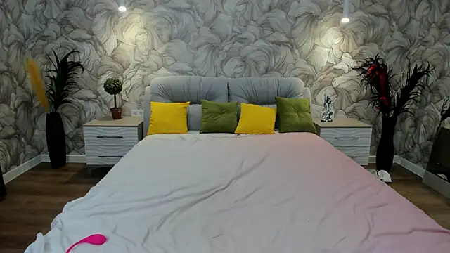 SusannJohnson online show from 03-06-25, 02:18