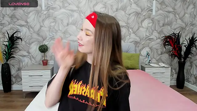 SusannJohnson online show from 03-12-25, 03:13