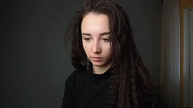 Snapshot of Eva_Gloryy chatting on 02-11-25, 12:48 Eva Gloryy online show from 02-11-25, 12:48