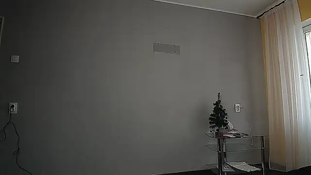 Snapshot of Eva_Gloryy chatting on 02-19-25, 12:33 Eva Gloryy online show from 02-19-25, 12:33