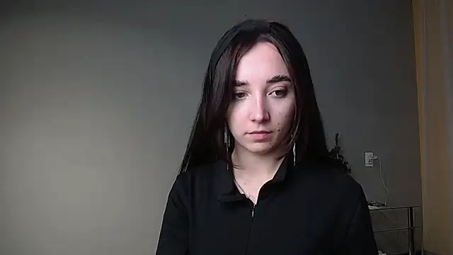 Snapshot of Eva_Gloryy chatting on 02-19-25, 07:38 Eva Gloryy online show from 02-19-25, 07:38