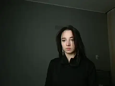 Snapshot of Eva_Gloryy chatting on 02-25-25, 05:15 Eva Gloryy online show from 02-25-25, 05:15