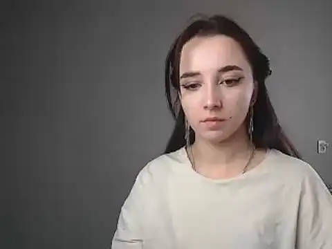 Snapshot of Eva_Gloryy chatting on 03-04-25, 01:06 Eva Gloryy online show from 03-04-25, 01:06