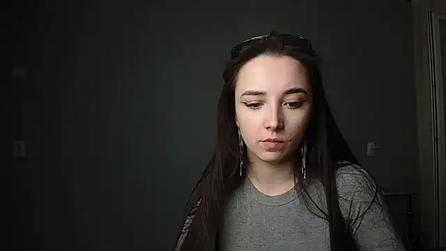 Snapshot of Eva_Gloryy chatting on 03-08-25, 04:17 Eva Gloryy online show from 03-08-25, 04:17