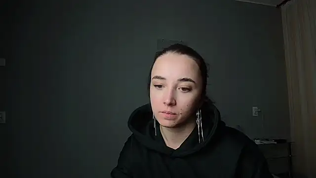 Snapshot of Eva_Gloryy chatting on 03-19-25, 03:08 Eva Gloryy online show from 03-19-25, 03:08