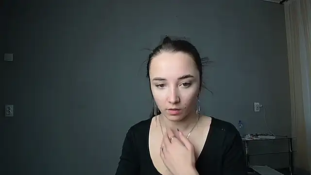 Snapshot of Eva_Gloryy chatting on 03-20-25, 03:36 Eva Gloryy online show from 03-20-25, 03:36