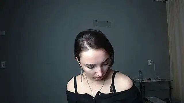 Snapshot of Eva_Gloryy chatting on 03-20-25, 06:42 Eva Gloryy online show from 03-20-25, 06:42