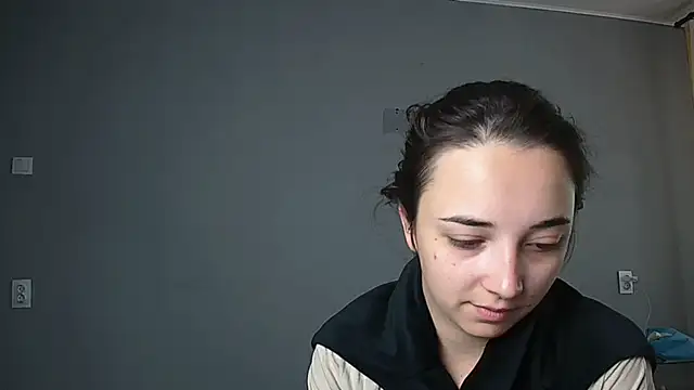 Snapshot of Eva_Gloryy chatting on 09-16-25, 10:27 Eva Gloryy online show from 09-16-25, 10:27