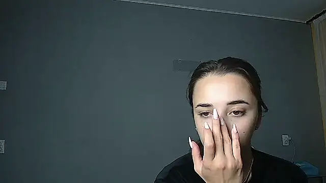 Snapshot of Eva_Gloryy chatting on 09-22-25, 02:41 Eva Gloryy online show from 09-22-25, 02:41